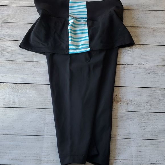 Lululemon A Go-Go Crop Black/Twin Stripe Spry Blue - Picture 5 of 6